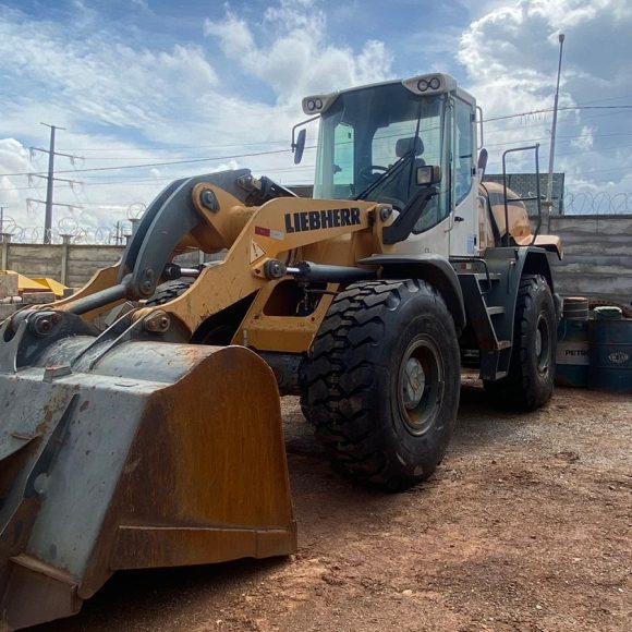 PÁ CARREGADEIRA LIEBHERR L538 (PC12)